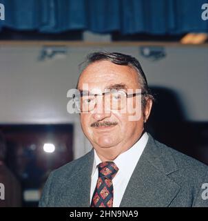 Komödienstadl: DAS sündige Dorf, Theaterstück, Deutschland 1974, Regisseur OLF Fischer Banque D'Images