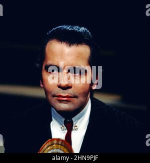 Karl Lagerfeld, deutscher Modeschöpfer, Designer, Kostümbildner, Portrait vers 1978. Karl Lagerfeld, couturier allemand, designer, couturier, portrait vers 1978. Banque D'Images