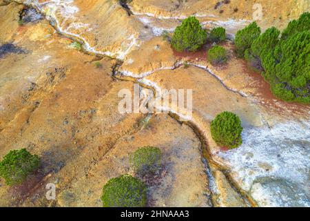 Drainage de la mine acide sur le site de la mine de cuivre abandonnée d'Evloimeni, Chypre Banque D'Images