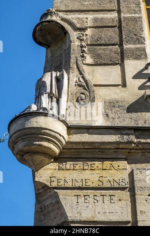 France. Paris (4th arrondissement) rue le Regrattier : nom gravé de la vieille rue de la femme sans tête. Île Saint-Louis Banque D'Images