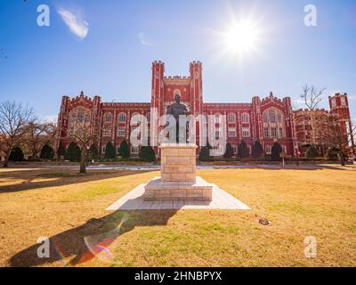 Vue ensoleillée sur Evans Hall à Oklahoma Banque D'Images