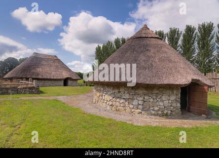 Irlande, Comté .Westmeath, Moate, Parc du patrimoine Dun na si, reconstruction d'un fort en anneau. Banque D'Images