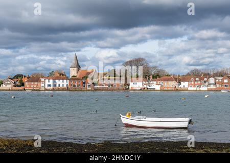 Village de Bosham, vue sur la jolie attraction côtière à West Sussex, Angleterre, Royaume-Uni, le jour de février Banque D'Images