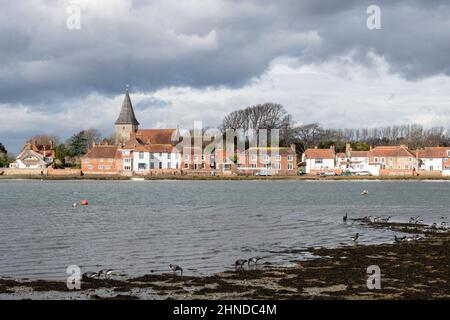 Village de Bosham, vue sur la jolie attraction côtière à West Sussex, Angleterre, Royaume-Uni, le jour de février Banque D'Images