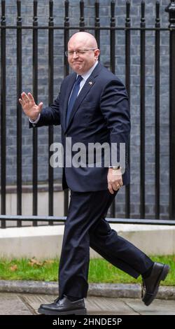 Londres, Angleterre, Royaume-Uni. 16th févr. 2022. Philip T. REEKER, ambassadeur AMÉRICAIN au Royaume-Uni, arrive au 10 Downing Street. (Image de crédit : © Tayfun Salci/ZUMA Press Wire) Banque D'Images