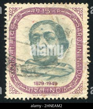 INDE - VERS 1964: Timbre imprimé par l'Inde, montre poète, homme politique, gouverneur Sarojini Naidu, vers 1964 Banque D'Images