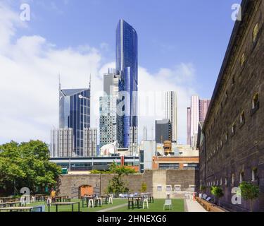 Melbourne, Victoria, Australie - logement étudiant Scape par Denton Corker Marshall et Aurora Melbourne Central par Elenberg Fraser avec vue sur la ville Banque D'Images