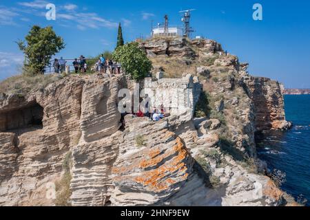 Touristes sur le cap de Kaliakra dans le sud de la région de Dobruja de la côte nord bulgare de la mer Noire Banque D'Images