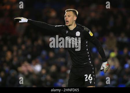 Peterborough, Royaume-Uni. 16th févr. 2022. Kerl Hein, gardien de lecture en action pendant le jeu. Match de championnat EFL Skybet, Peterborough Utd v Reading au Weston Homes Stadium de Peterborough, le mercredi 16th février 2022. Cette image ne peut être utilisée qu'à des fins éditoriales. Utilisation éditoriale uniquement, licence requise pour une utilisation commerciale. Aucune utilisation dans les Paris, les jeux ou les publications d'un seul club/ligue/joueur. photo par Steffan Bowen/Andrew Orchard sports photographie/Alay Live news crédit: Andrew Orchard sports photographie/Alay Live News Banque D'Images