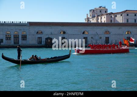 Gondole sur le Grand Canal Banque D'Images