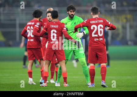 Milan, Italie. 16th févr. 2022. Les joueurs du FC de Liverpool lors de la manche de la Ligue des champions de l'UEFA, un match entre le FC Internazionale et le FC de Liverpool au Stadio San Siro, Milan, Italie, le 16 février 2022. Credit: Giuseppe Maffia/Alay Live News Banque D'Images