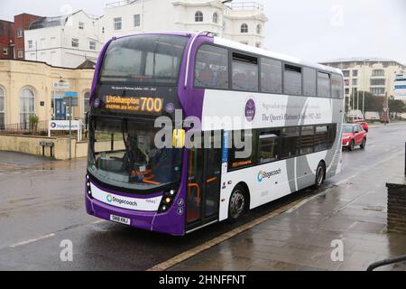 STAGECOACH BUS DANS UNE DÉCORATION SPÉCIALE POUR LE JUBILÉ DE PLATINE DE LA REINE Banque D'Images