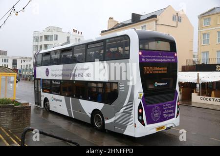 STAGECOACH BUS DANS UNE DÉCORATION SPÉCIALE POUR LE JUBILÉ DE PLATINE DE LA REINE Banque D'Images