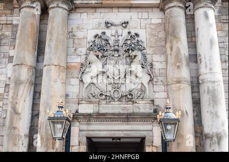 Renaissance, armoiries écossaises au-dessus de l'entrée principale, licornes, résidence de la reine britannique en Écosse, Holyrood Palace, palais de Banque D'Images