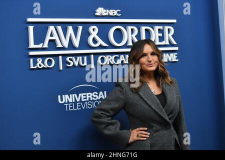 Mariska Hargitay participe au dossier de presse « Law & Order » de NBC au Studio 525 le 16 février 2022 à New York. Banque D'Images