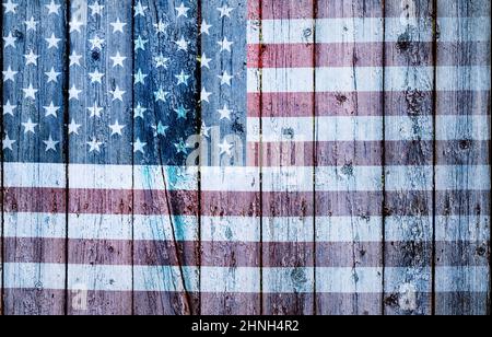 L'image est usée et abîmée drapeau des États-Unis d'Amérique sur un vieux mur de carton Banque D'Images