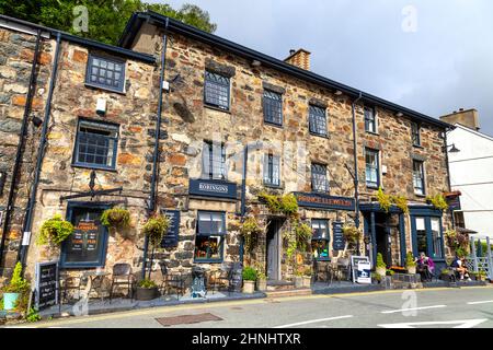 Pub Prince Llewelyn au village de Beddgelert à Gwynedd, parc national de Snowdonia, pays de Galles, Royaume-Uni Banque D'Images