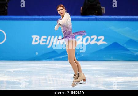 Pékin, Chine. 17th févr. 2022. Eliska Brezinova, de la République tchèque, se produit dans le cadre du programme féminin de patinage artistique libre dans le stade intérieur de la capitale lors des Jeux Olympiques d'hiver de Beijing 2022 le jeudi 17 février 2022. Photo de Richard Ellis/UPI crédit: UPI/Alay Live News Banque D'Images