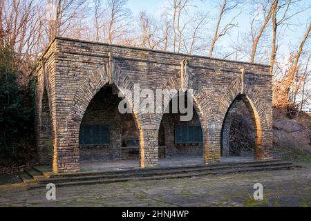 Le mémorial Ehrenmal (mémorial des morts) à la colline de Harkort à Wetter, sur la Ruhr, salle avec des plaques de noms des victimes de la première Guerre mondiale, NOR Banque D'Images