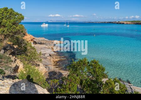 Seascape, plage de Cala Saona, Balearia Islands, Formentera, Espagne Banque D'Images