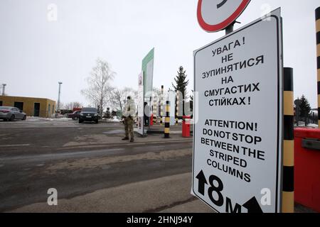 RÉGION DE KHARKIV, UKRAINE - 16 FÉVRIER 2022 - Un panneau est représenté au point de contrôle de Hoptivka, à la frontière entre l'Ukraine et la Russie, dans la région de Kharkiv, au nord-est Banque D'Images