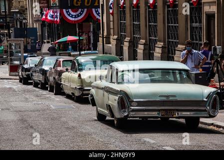 New York City homcoming parade pour les premiers hommes sur la lune filmant à Glasgow pour Indiana Jone 5. Banque D'Images