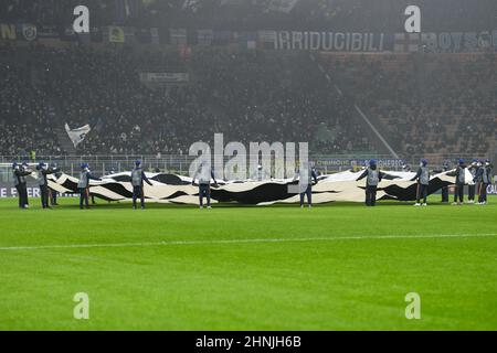 Milan, Italie. 16th févr. 2022. Tout le monde est prêt pour le match de l'UEFA Champions League entre Inter et Liverpool à Giuseppe Meazza à Milan. (Crédit photo : Gonzales photo/Alamy Live News Banque D'Images