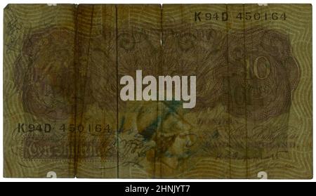 Rétroéclairage pour afficher les filigranes. Vers 1940-48, dix notes de shillings, Angleterre. Taille réelle : 137mm x 77mm. Banque D'Images