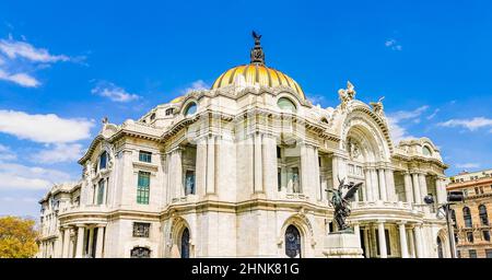 Magnifique palais des beaux-arts, chef-d'œuvre architectural à Mexico. Banque D'Images