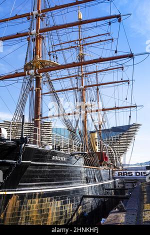 V&A Dundee et RRS Discovery Dundee le navire d'expédition antarctique de Scott Dundee Waterfront Dundee Riverside Esplanade Dundee Scotland Royaume-Uni GB Europe Banque D'Images