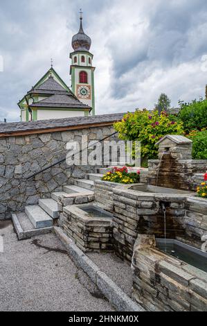 Église de San Cassiano, Val Badia Banque D'Images