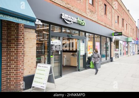 Amazon Fresh juste sortir supermarché, Upper Richmond Road West, East Sheen, Londres, Angleterre, Royaume-Uni Banque D'Images