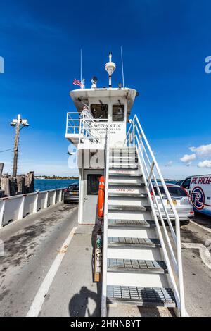 Traversée du canal à la rivière Peconic avec le ferry sud à Sterling Banque D'Images