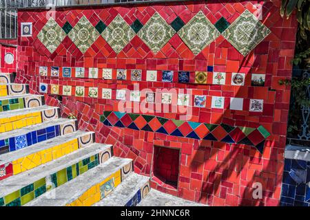 Des marches de Selaron reliant Lapa et Santa Teresa à Rio Banque D'Images