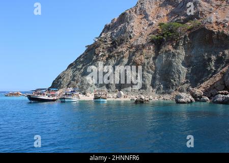 Antalya, Turquie - la visite en yacht à la Turquie Maldives à la célèbre mer bleue à Suluada Banque D'Images