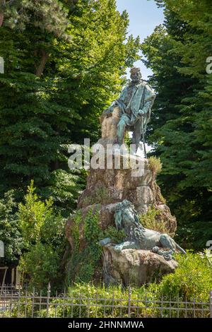 Monument Giuseppe Garibaldi. Monument Giuseppe Garibaldi avec 3 statues de bronze du sculpteur Augusto Benvenuti (1839 - 1899). Banque D'Images