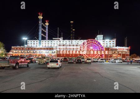 Vue nocturne de la ville de jeux de hasard Laughlin. Banque D'Images