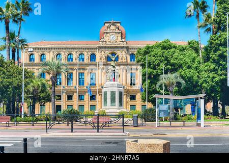 Façade de l'hôtel de ville de Cannes, Côte d'Azur, France Banque D'Images