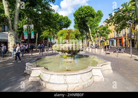 Le canon de coing Fontain à Aix en Provence Banque D'Images
