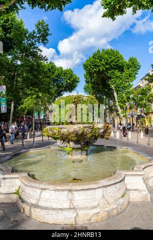 Le canon de coing Fontain à Aix en Provence Banque D'Images