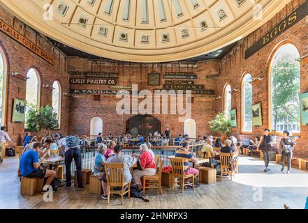 Les gens visitent Quincy Market au centre-ville de Boston sur le sentier de la liberté Banque D'Images