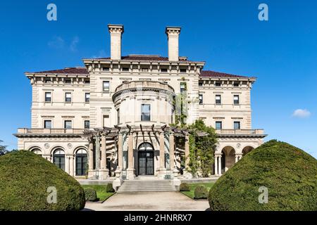 The Breakers est un ancien manoir de Newport ouvert au public Banque D'Images