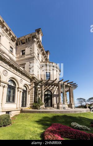 The Breakers est un ancien manoir de Newport ouvert au public Banque D'Images