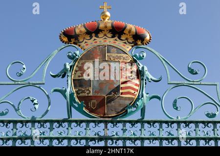 Armoiries avec lion à Bad Homburg, en Allemagne, à l'entrée du château Banque D'Images