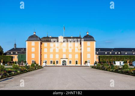 Le célèbre vieux et beau parc de Schwetzingen, le château royal et les jardins, à proximité de la ville de Heidelberg, en Allemagne Banque D'Images