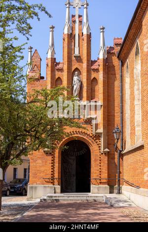 Cathédrale de Tarnow, église du 14th siècle construite en brique rouge, Tarnow, Pologne Banque D'Images