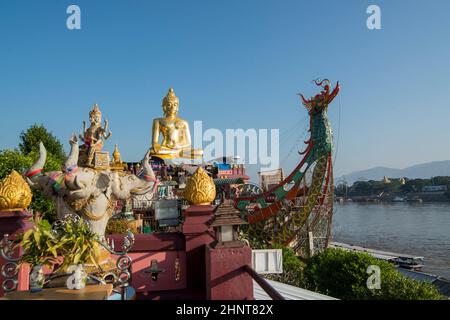 THAÏLANDE SOP RUAK MEKONG TEMPLE DE BOUDDHA GÉANT Banque D'Images