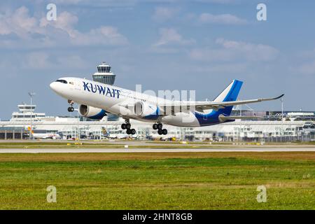 Koweït Airways Airbus A330-800neo avion Munich aéroport en Allemagne Banque D'Images