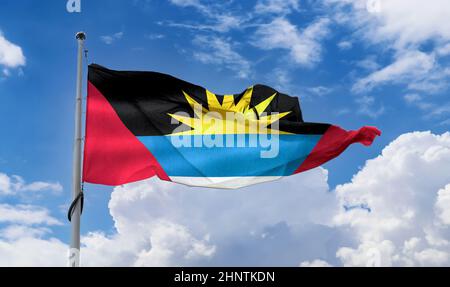 Drapeau d'Antigua-et-Barbuda - drapeau de tissu d'ondulation réaliste Banque D'Images