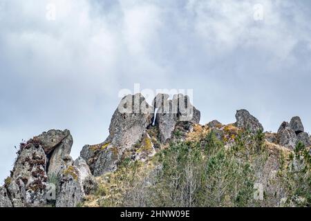 Formations rocheuses dans le parc national près de cayamarca, Pérou Banque D'Images